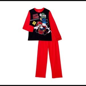 Size 4/5 Mario Kart pajama set